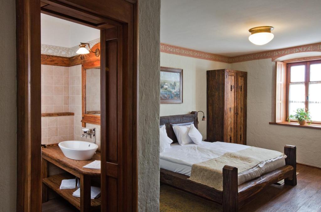 Halasi Pince Panzió Villány Habitación foto